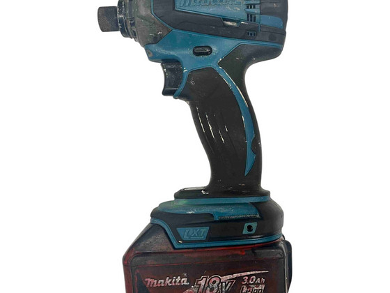 Akutrell Makita DTD146 + Aku 3,0Ah
