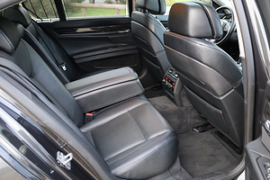 BMW 740d xdrive (7 фото из 14)