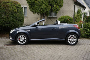 Opel Tigra Linea Nera (2 foto / 10)