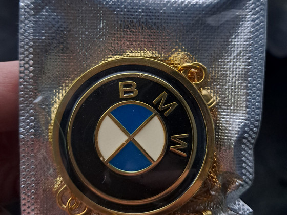 Аксессуар BMW в авто
