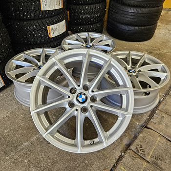 BMW Original Valuveljed R 17 + Rõhuandurid