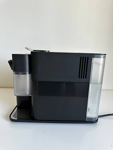 Kohvimasin Nespresso Lattissima One cappuccinatore'iga (4 foto / 6)