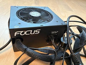Seasonic Focus Gold 450W (SSR-450FM) toiteplokk (1 foto / 2)