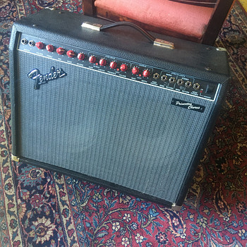 Fender Princeton Stereo Chorus . Solid-state 2x10''