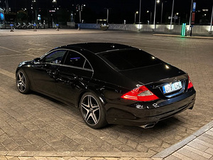 Mercedes-Benz CLS 320 2008 (2 foto / 10)