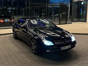 Mercedes-Benz CLS 320 2008 (4 foto / 10)