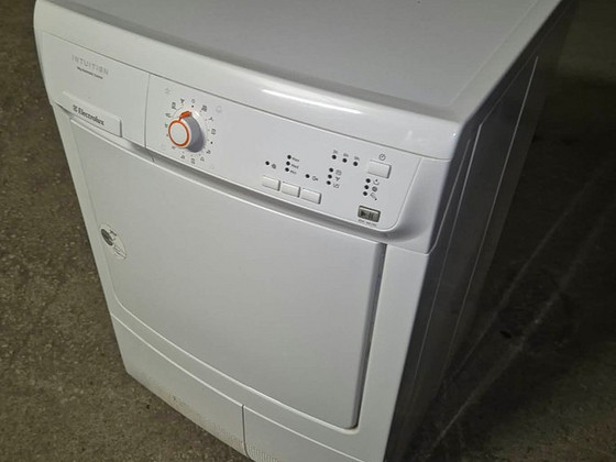 Сушильная машина Electrolux EDC66150W 6kg