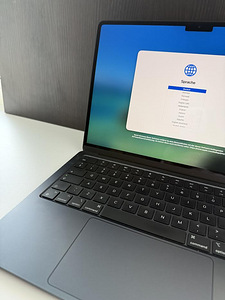 Macbook Air M2 8/256GB (2 foto / 5)