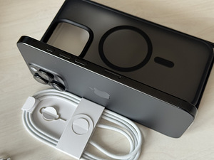 Apple iPhone 16 Pro Max Black 512GB heas korras (2 foto / 8)