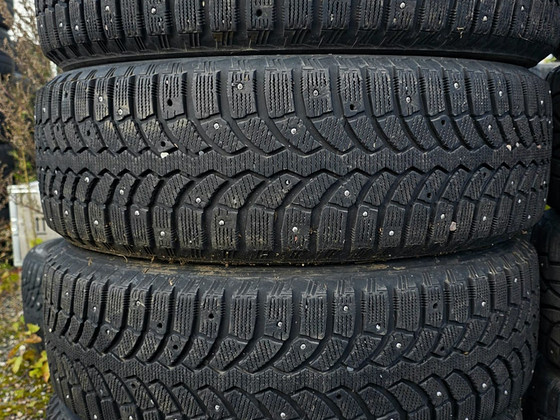 Шины R17 225 65 17 Bridgestone 7 мм 4 шт.