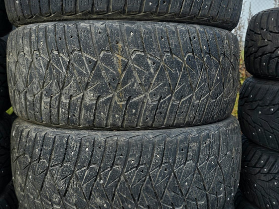 Шины R17 225/50 R17 Dunlop 5–6 мм, 4 шт.