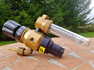 ESAB Optiflow Elite редуктор + комплект газового резака (3 фото из 10)