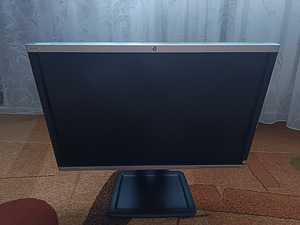 Продам монитор фирмы hp (3 фото из 5)