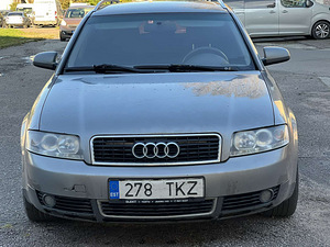 AUDI A4 AVANT (3 foto / 10)