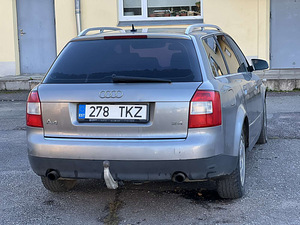 AUDI A4 AVANT (7 foto / 10)