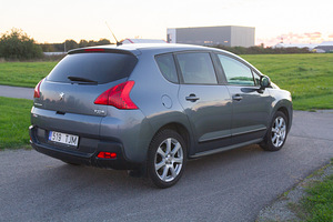 Peugeot 3008 (4 foto / 15)