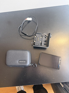 BMW Motorrad Navigator VI + originaal hoidik – nagu uus. (1 foto / 4)