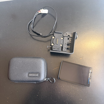 BMW Motorrad Navigator VI + originaal hoidik – nagu uus.