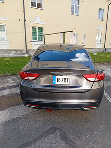Chrysler 200S (5 foto / 11)