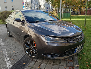 Chrysler 200S (1 foto / 11)