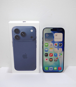 Apple iPhone 17 Pro 256GB A3523 Deep Blue (2 фото из 5)