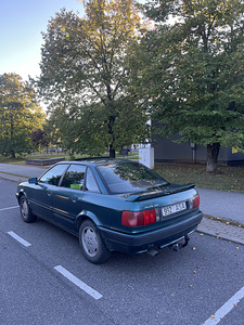 Audi 80 (2 foto / 12)