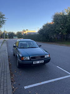 Audi 80 (5 foto / 12)