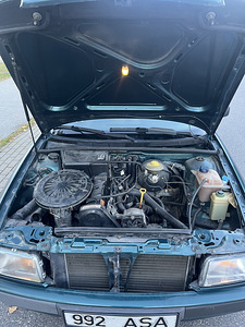 Audi 80 (7 foto / 12)