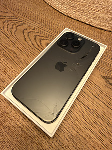 iPhone 15 Pro (3 foto / 4)