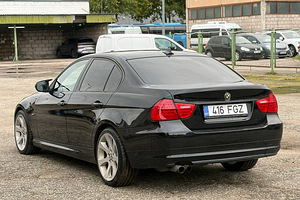 BMW 325I (4 foto / 8)