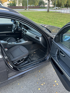 BMW 318d e91 (5 foto / 15)