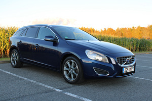 Volvo V60 Ocean Race 2.0 R5 120kW HOLLANDIST (7 foto / 15)