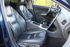 Volvo V60 Ocean Race 2.0 R5 120kW HOLLANDIST (11 foto / 15)
