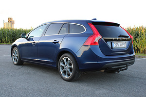Volvo V60 Ocean Race 2.0 R5 120kW HOLLANDIST (3 foto / 15)
