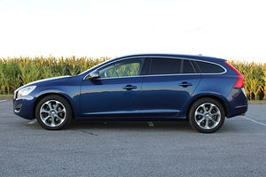 Volvo V60 Ocean Race 2.0 R5 120kW HOLLANDIST (2 foto / 15)