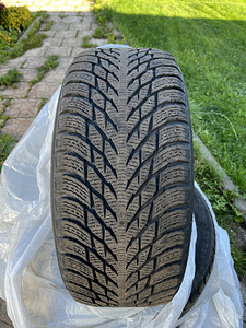 Rehvid 235/45 R18 Nokian (1 foto / 6)