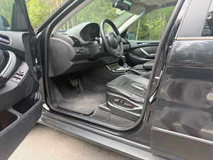 BMW x5 (6 foto / 8)