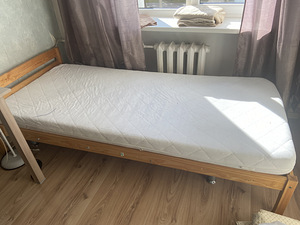 Müüa üheinimesevoodi madratsiga (1 foto / 2)