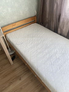 Müüa üheinimesevoodi madratsiga (2 foto / 2)