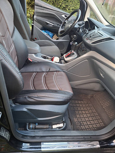 Продам Ford C-Max (12 фото из 12)