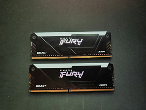 Kingston FURY RGB 32GB 3600MHz DDR4 CL18 X2 (64GB) (2 фото из 3)