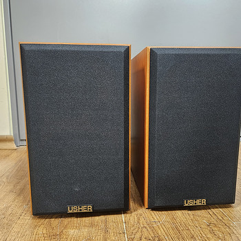 Полочная акустика Usher S-520