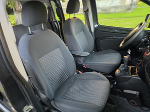 Hea ja ökonoomne Peugeot Bipper (10 foto / 14)