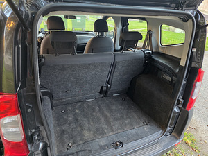 Hea ja ökonoomne Peugeot Bipper (11 foto / 14)