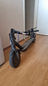 Xiaomi scooter 3 (1 foto / 3)