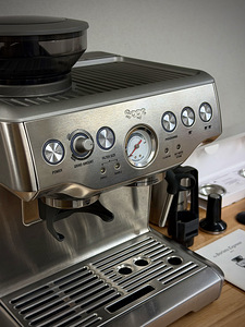 Sage Barista Express (2 foto / 6)