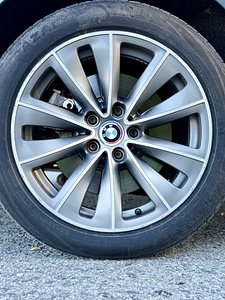 BMW 530 GT XDrive 2011a (10 foto / 11)