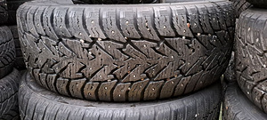 Naastrehvid / 225 60 17 / Bridgestone Noranza 001 (2 foto / 2)