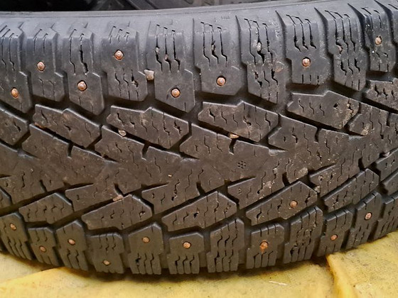 Шипованные шины 235 65 16c / Nokian Hakkapeliitta C3