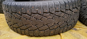 Naastrehvid 235 65 16c / Nokian Hakkapeliitta C3 (1 foto / 4)